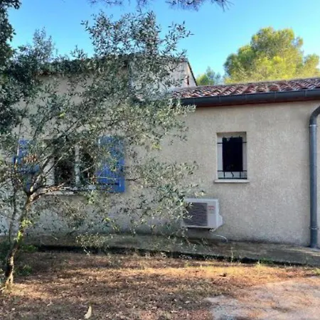 De Plain-pied Avec Jacuzzi Privatif, Jardin Et Climatisation à Casa de Férias