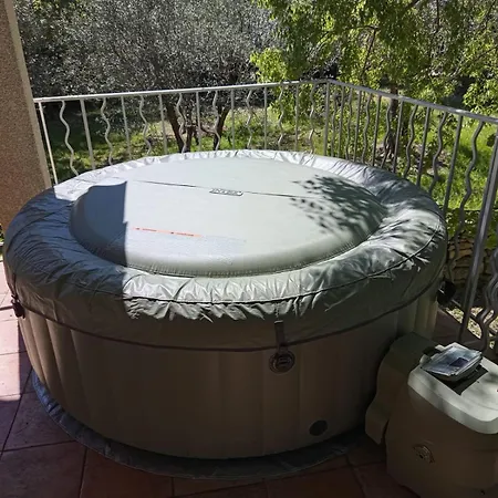 De Plain-pied Avec Jacuzzi Privatif, Jardin Et Climatisation A בית נופש *